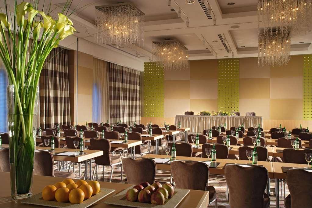 Swissotel Krasnye Holmy Moscow Facilities photo